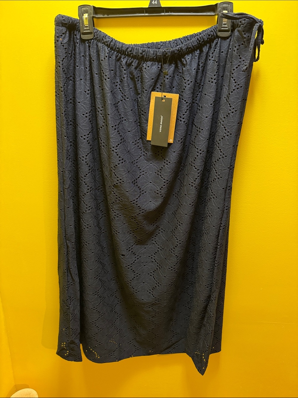 New Vero moda eyelet navy skirt L.